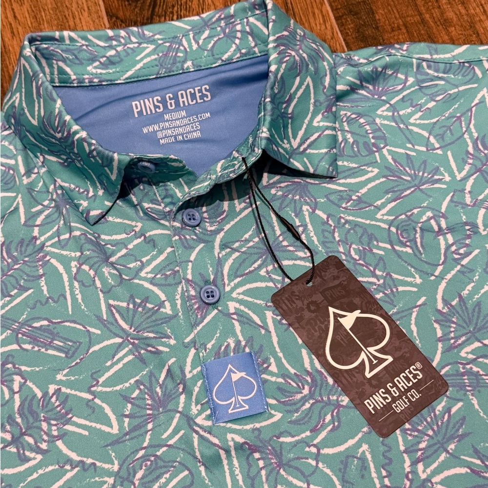 Pins & Aces - Men’s Golf Polo - Medium - NWT